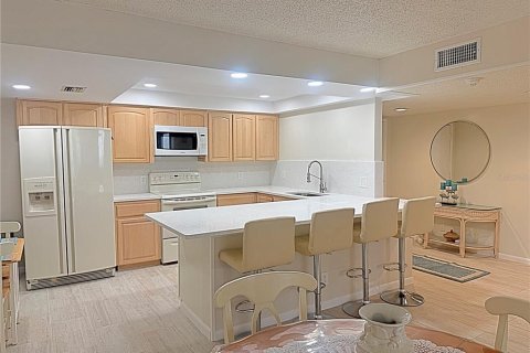 Copropriété à louer à Clearwater, Floride: 2 chambres, 120.59 m2 № 2105086 - photo 9