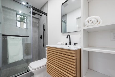 House in Hollywood, Florida 3 bedrooms, 115.29 sq.m. № 1994940 - photo 20