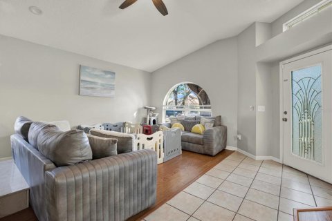 Villa ou maison à vendre à Brandon, Floride: 3 chambres, 157.38 m2 № 2408034 - photo 3
