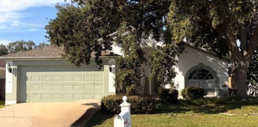 Villa ou maison à Brandon, Floride 3 chambres, 157.38 m2 № 2408034