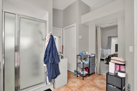 Villa ou maison à vendre à Brandon, Floride: 3 chambres, 157.38 m2 № 2408034 - photo 17