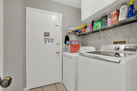 Villa ou maison à vendre à Brandon, Floride: 3 chambres, 157.38 m2 № 2408034 - photo 23