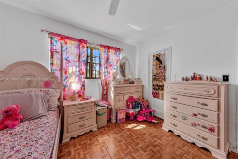 Villa ou maison à vendre à Miami, Floride: 5 chambres, 150.78 m2 № 1972061 - photo 26