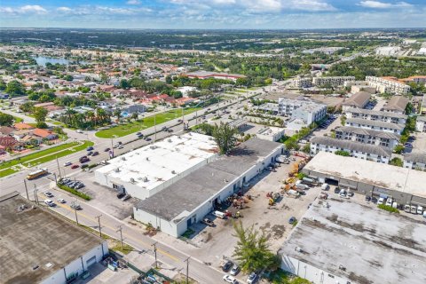 Immobilier commercial à vendre à Hialeah, Floride № 2169685 - photo 8