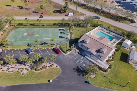 House in Punta Gorda, Florida 3 bedrooms, 128.95 sq.m. № 1826816 - photo 4