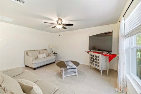 House in Punta Gorda, Florida 3 bedrooms, 128.95 sq.m. № 1826816 - photo 10