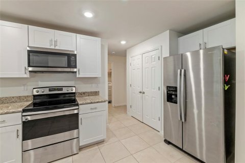 House in Punta Gorda, Florida 3 bedrooms, 128.95 sq.m. № 1826816 - photo 26