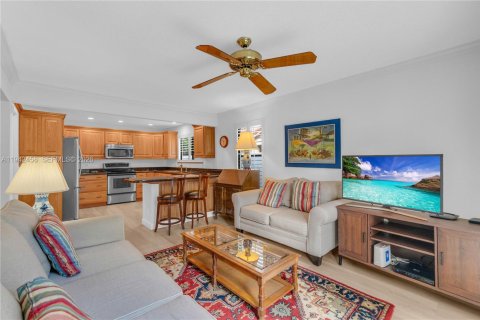 Casa en venta en Deerfield Beach, Florida, 3 dormitorios, 189.52 m2 № 2002386 - foto 30