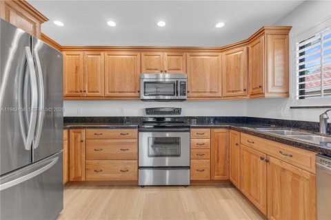 Casa en venta en Deerfield Beach, Florida, 3 dormitorios, 189.52 m2 № 2002386 - foto 26