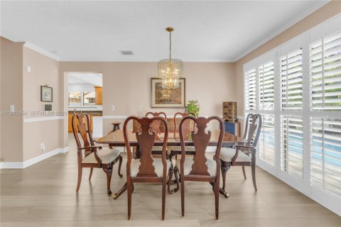 Casa en venta en Deerfield Beach, Florida, 3 dormitorios, 189.52 m2 № 2002386 - foto 23