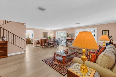 Casa en venta en Deerfield Beach, Florida, 3 dormitorios, 189.52 m2 № 2002386 - foto 16