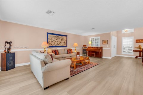 Casa en venta en Deerfield Beach, Florida, 3 dormitorios, 189.52 m2 № 2002386 - foto 18
