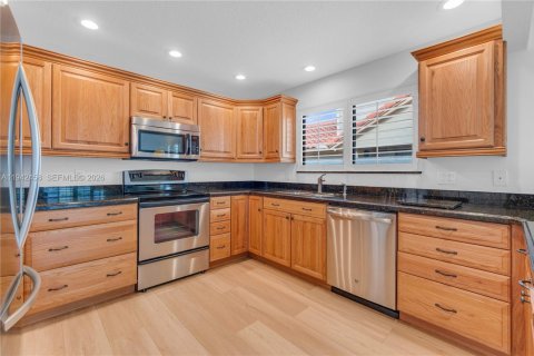 Casa en venta en Deerfield Beach, Florida, 3 dormitorios, 189.52 m2 № 2002386 - foto 25