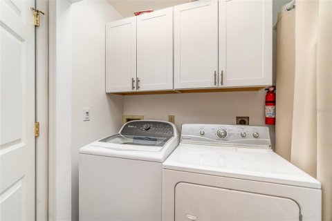 Condominio en venta en Cape Coral, Florida, 2 dormitorios, 107.95 m2 № 2414871 - foto 12