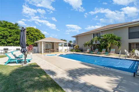 Condominio en venta en Cape Coral, Florida, 2 dormitorios, 107.95 m2 № 2414871 - foto 21