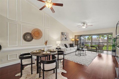 Condominio en venta en Cape Coral, Florida, 2 dormitorios, 107.95 m2 № 2414871 - foto 5
