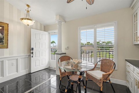 Condominio en venta en Cape Coral, Florida, 2 dormitorios, 107.95 m2 № 2414871 - foto 3
