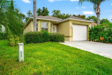 Villa ou maison à vendre à Wesley Chapel, Floride: 3 chambres, 110.37 m2 № 1903164 - photo 4