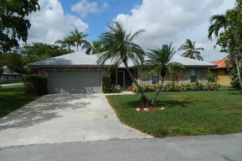 Casa en Coral Springs, Florida 4 dormitorios, 203.73 m2 № 2078673