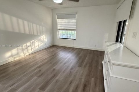 Condominio en venta en Coconut Creek, Florida, 2 dormitorios, 100.24 m2 № 1992284 - foto 9