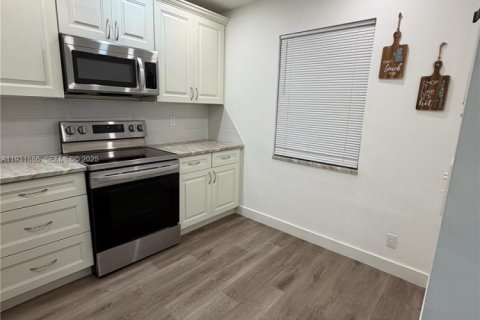 Condominio en venta en Coconut Creek, Florida, 2 dormitorios, 100.24 m2 № 1992284 - foto 4
