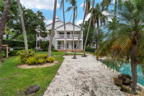 House in Fort Lauderdale, Florida 4 bedrooms, 432 sq.m. № 2069604 - photo 15