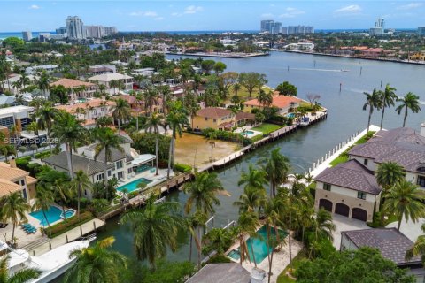 House in Fort Lauderdale, Florida 4 bedrooms, 432 sq.m. № 2069604 - photo 4