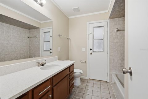 Casa en venta en Winter Haven, Florida, 4 dormitorios, 224.82 m2 № 2266302 - foto 24