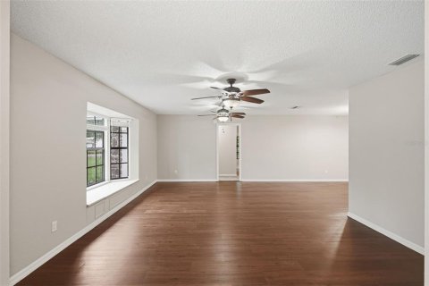 Casa en venta en Winter Haven, Florida, 4 dormitorios, 224.82 m2 № 2266302 - foto 16