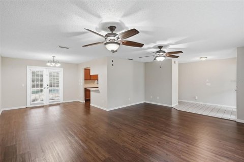 Casa en venta en Winter Haven, Florida, 4 dormitorios, 224.82 m2 № 2266302 - foto 8