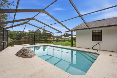 Casa en venta en Winter Haven, Florida, 4 dormitorios, 224.82 m2 № 2266302 - foto 27