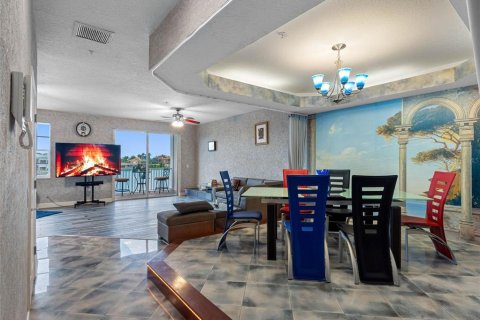 Townhouse in North Redington Beach, Florida 3 bedrooms, 211.26 sq.m. № 1856771 - photo 8