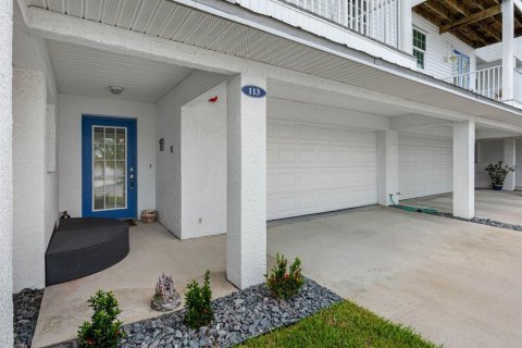 Townhouse in North Redington Beach, Florida 3 bedrooms, 211.26 sq.m. № 1856771 - photo 4