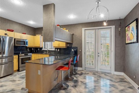 Townhouse in North Redington Beach, Florida 3 bedrooms, 211.26 sq.m. № 1856771 - photo 15