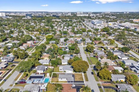 House in Oakland Park, Florida 2 bedrooms, 89.19 sq.m. № 1994048 - photo 26