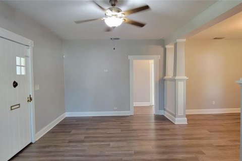 Villa ou maison à louer à Tampa, Floride: 3 chambres, 134.89 m2 № 1895155 - photo 13