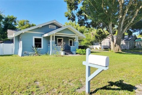 Villa ou maison à louer à Tampa, Floride: 3 chambres, 134.89 m2 № 1895155 - photo 2