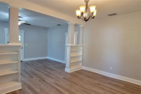 Villa ou maison à louer à Tampa, Floride: 3 chambres, 134.89 m2 № 1895155 - photo 20