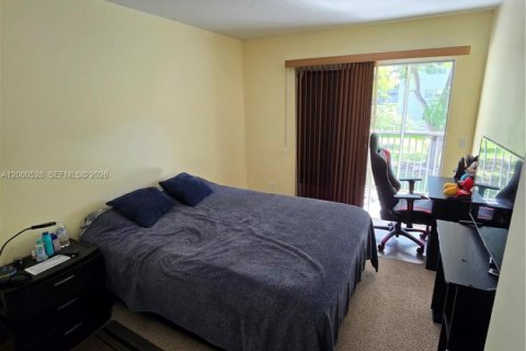 Apartment in Pembroke Pines, Florida 2 bedrooms, 88.63 sq.m. № 2067397 - photo 16