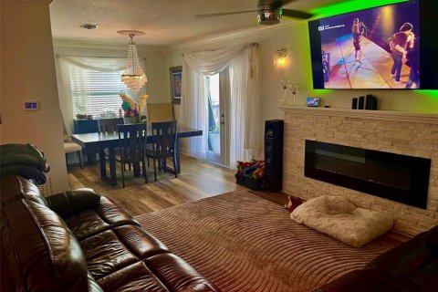 Casa en venta en Clearwater, Florida, 3 dormitorios, 139.73 m2 № 1912211 - foto 9