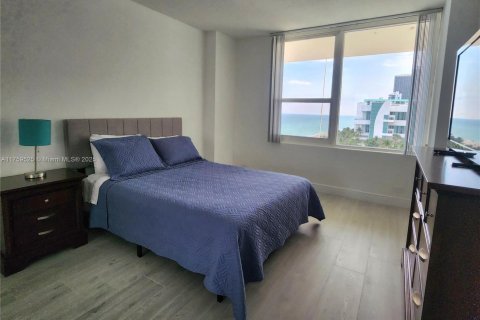 Copropriété à louer à Hollywood, Floride: 2 chambres, 123.56 m2 № 1937020 - photo 15