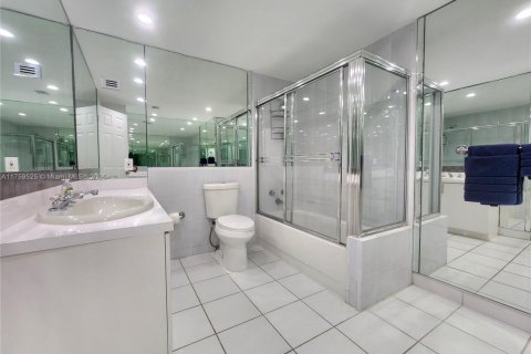 Copropriété à louer à Hollywood, Floride: 2 chambres, 123.56 m2 № 1937020 - photo 13