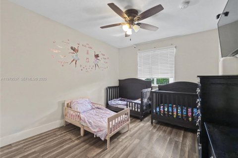 Купить таунхаус в Хомстед, Флорида 3 спальни, 141.03м2, № 2049546 - фото 27