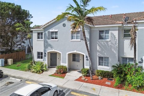 Купить таунхаус в Хомстед, Флорида 3 спальни, 141.03м2, № 2049546 - фото 10