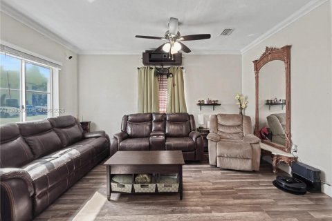 Купить таунхаус в Хомстед, Флорида 3 спальни, 141.03м2, № 2049546 - фото 11