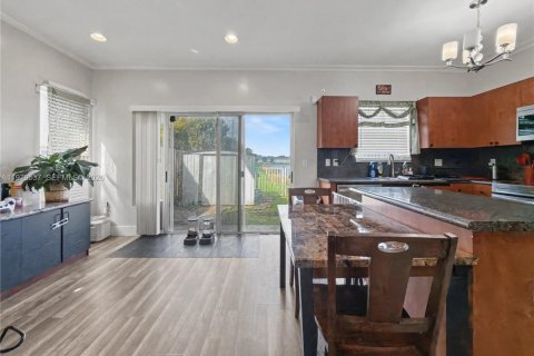 Купить таунхаус в Хомстед, Флорида 3 спальни, 141.03м2, № 2049546 - фото 18