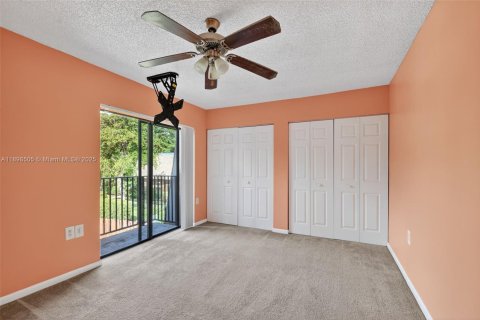 Снять в аренду таунхаус в Делрей-Бич, Флорида 2 спальни, 114.73м2, № 1952878 - фото 24