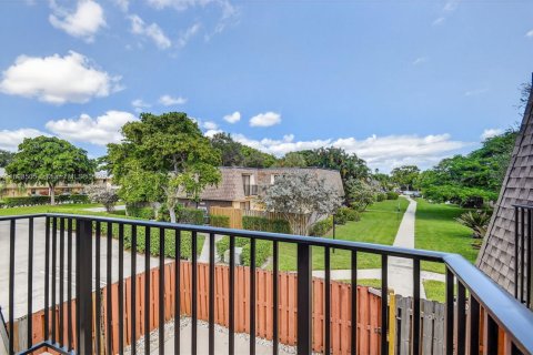 Снять в аренду таунхаус в Делрей-Бич, Флорида 2 спальни, 114.73м2, № 1952878 - фото 29