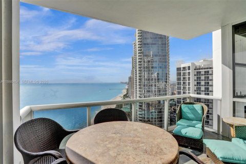 Copropriété à vendre à Sunny Isles Beach, Floride: 3 chambres, 174.01 m2 № 2240506 - photo 12