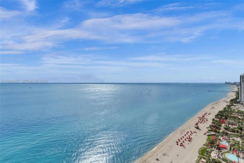 Copropriété à vendre à Sunny Isles Beach, Floride: 3 chambres, 174.01 m2 № 2240506 - photo 14